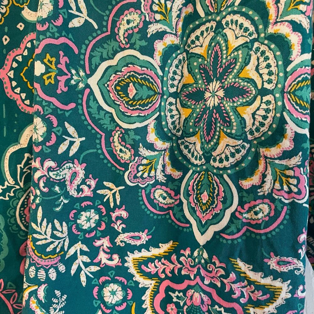 Crown & Ivy PL Paisley 3/4 Sleeve Peasant Top - Picture 8 of 11